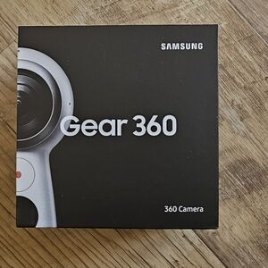 Samsung Gear 360 Camera - White (2017 Edition)